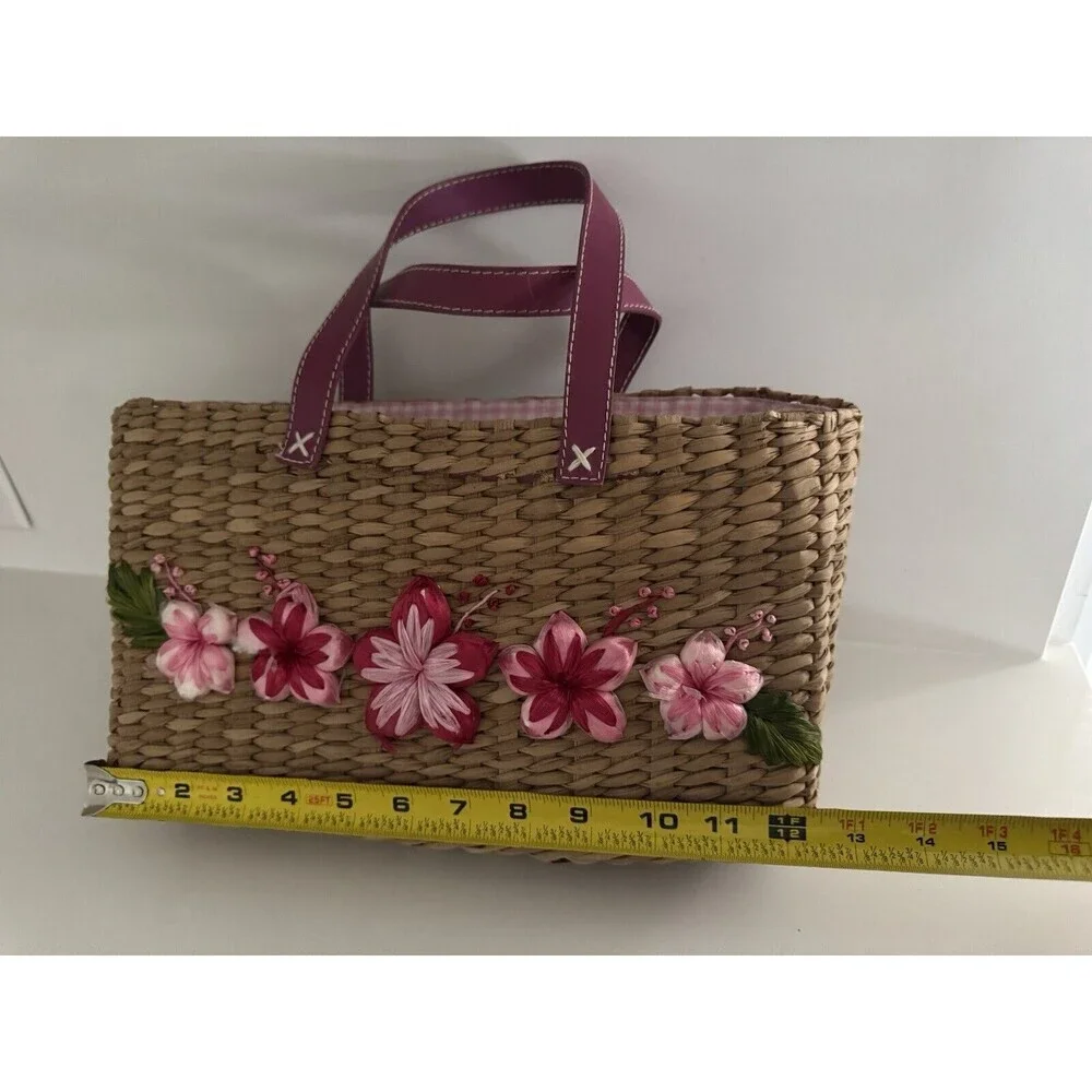 House of AnLi Basket vintage Beige pink floral detail plaid inside —see Pictures